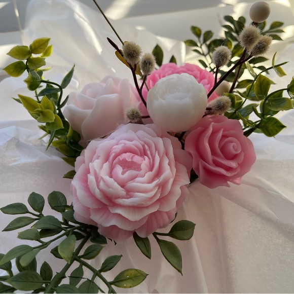 Unique Soap Flower Bouquets - Handmade with Love for Every Celebration! - Picture 4 of 11